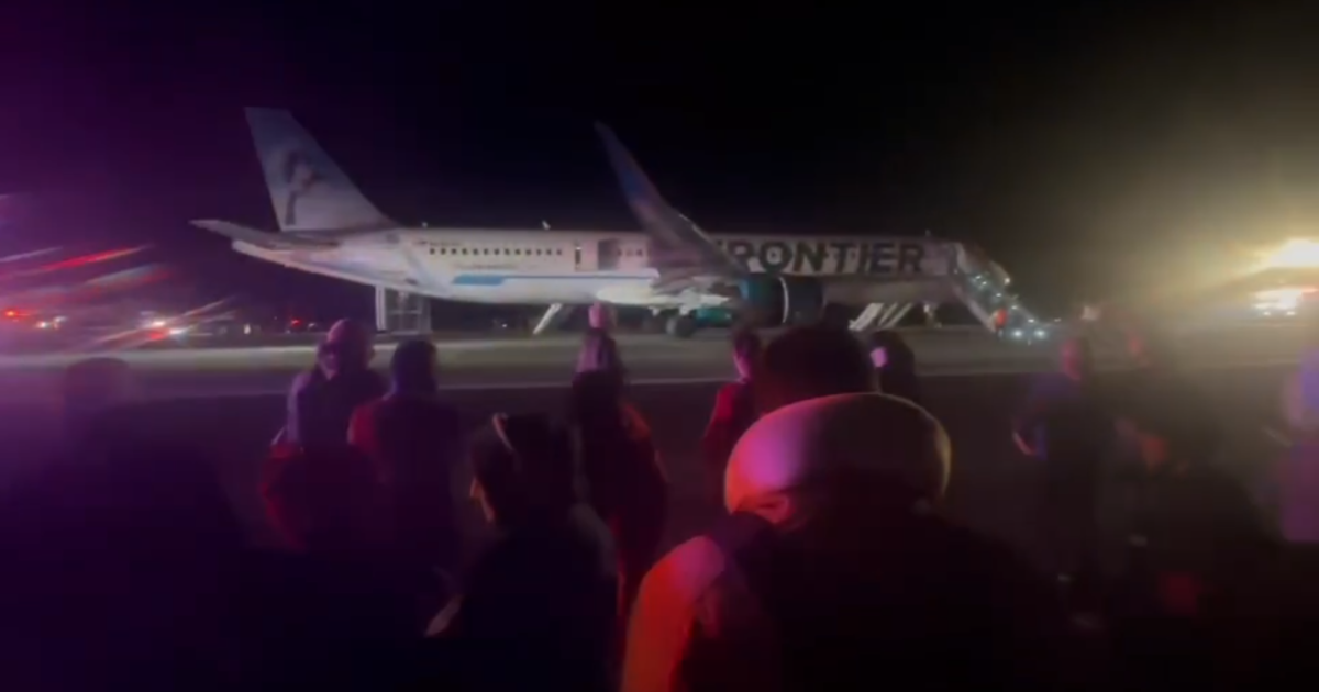 Frontier Airlines Plane Runs Over Person on Runway in Denver: NTSB Launches Investigation 3 Accidents and Incidents Aviation News Frontier Airlines Frontier Airlines Plane Runs Over Person on Runway in Denver: NTSB Launches Investigation