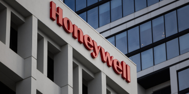 240724_honeywell_building_GettyImages-1745952145-scaled-e1721840284972