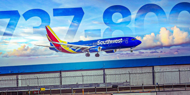 247-southwest-airlines-boeing-737-800-robin-guess-_-shutterstock