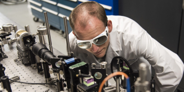 260624_DVIDS_AFRL_goggles_8280506-scaled-e1782337844395