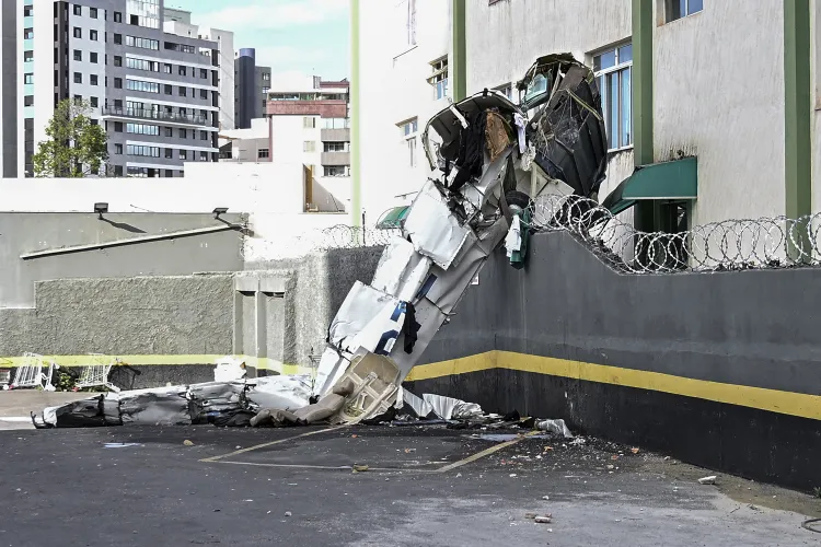 Small Plane Crashes Into Apartment Building in Brazil: 3 Dead, 2 Injured 1 Accidents and Incidents Aviation News Small Plane Small Plane Crashes Into Apartment Building in Brazil: 3 Dead, 2 Injured