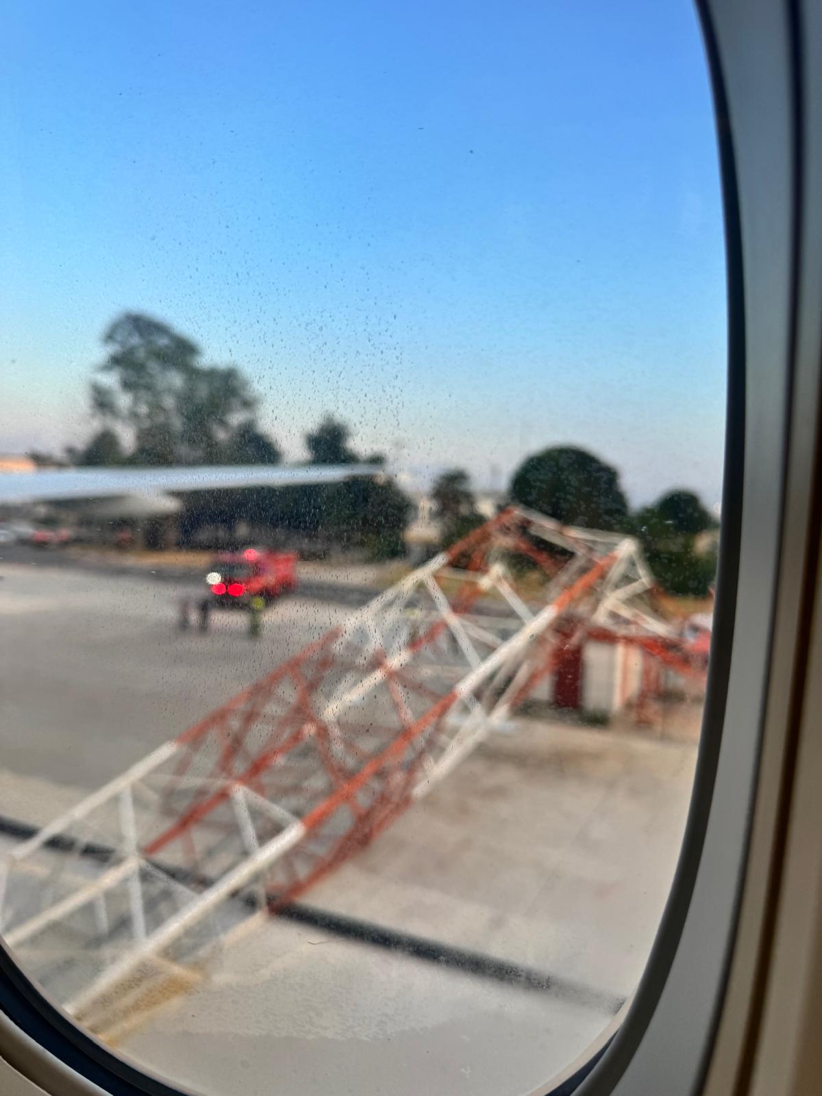 Turkish Airlines’ Boeing 777 operating flight TK2430 from Istanbul to Antalya made contact with a radar antenna pole at Antalya Airport, and passengers were safely evacuated.