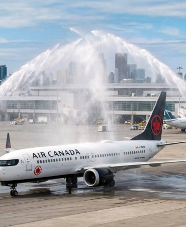 air-canada-737-max-8-mock-up