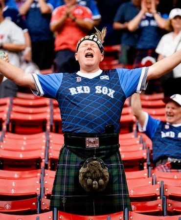 tartan-army-fenway-park-1