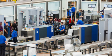 tsa-airport-security-busy-at-work-1