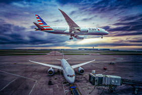092-american-airlines-boeing-787-8-rob-atherton-airlinephoto-_-shutterstock-1