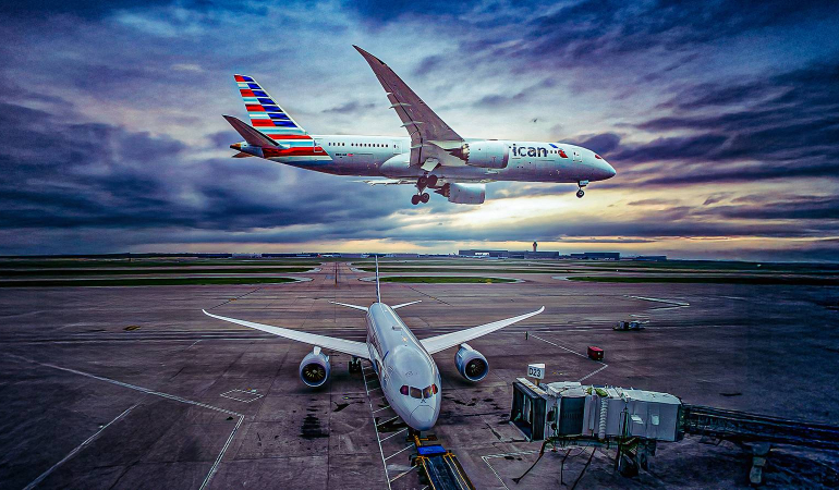 092-american-airlines-boeing-787-8-rob-atherton-airlinephoto-_-shutterstock-1