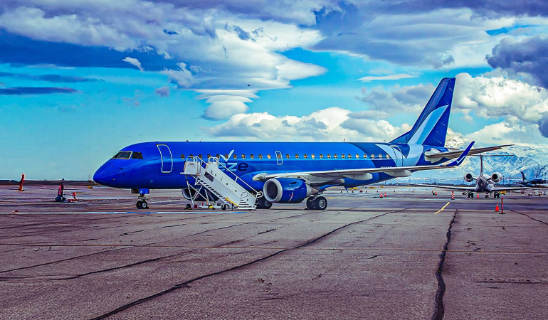 099-breeze-airways-embraer-e190-semrah-odobasic-_-shutterstock