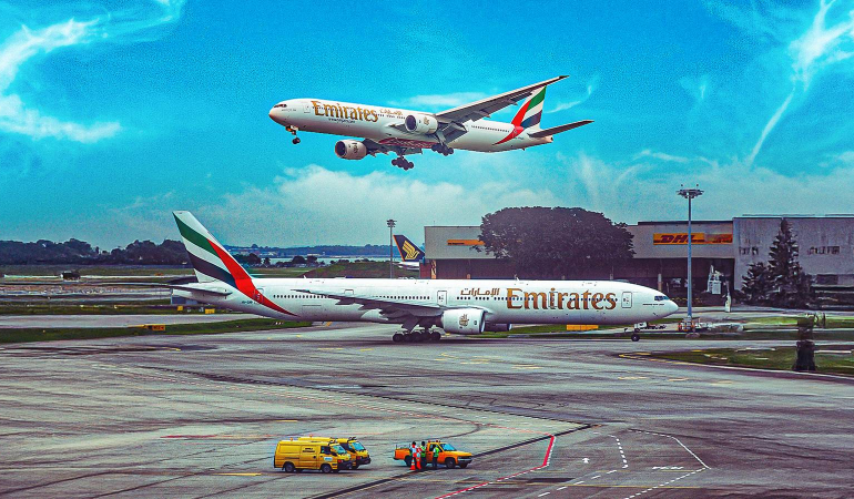 139-emirates-boeing-777-300-_-wikipedia-1