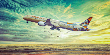 154-etihad-airways-boeing-787-10-robert-buchel-_-shutterstock