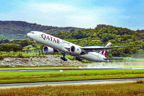 220-qatar-airways-boeing-777-300-kittikun-yoksap-_-shutterstock
