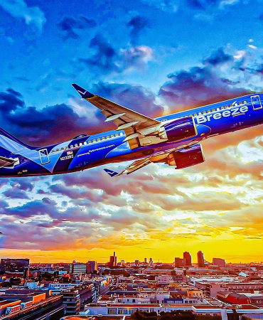781-breeze-airways-airbus-a220-robin-guess-_-shutterstock