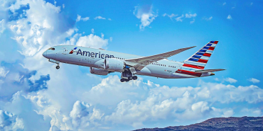 821-american-airlines-boeing-787-8-robin-guess-_-shutterstock