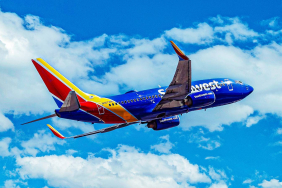 891-southwest-airlines-boeing-737-700-robin-guess-_-shutterstock-simple-flying