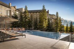 Rimrock_BanffEmblems-Collection_spa_view-1