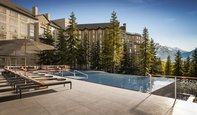 Rimrock_BanffEmblems-Collection_spa_view-1