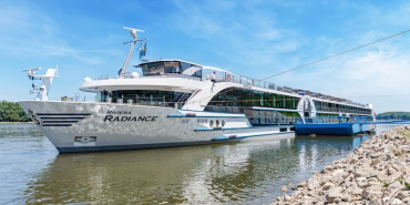 Riviera-Radiance-Ship-Exterior-_1_-1