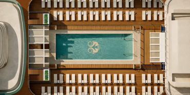 Seahorse-Pool-1