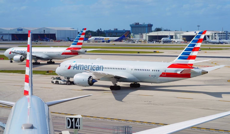 bpeing-787-at-mia