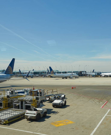chicago-ohare-united-planes-at-the-gate