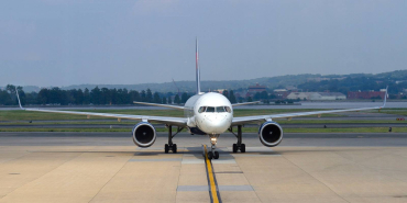 delta_-_b752_-_n649dl_at_dca_-_2012-07-16_cropped