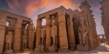 grand-stone-columns-and-statues-in-luxor-2026-03-18-08-12-58-utc