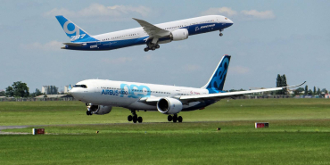 how-many-miles-per-gallon-does-a-boeing-787-get-per-passenger-compared-to-an-airbus-a330-900neo