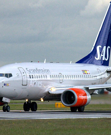 how-the-737-600-s-oversized-wing-quietly-killed-boeing-s-smallest-ng-jet