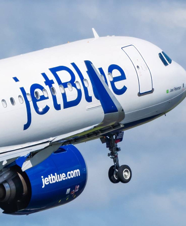 jetblue-airbus-a321lr-lifting-off-to-the-us
