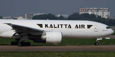 kalitta-air-boeing-777-300er-bcf