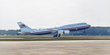 trumps-air-force-one