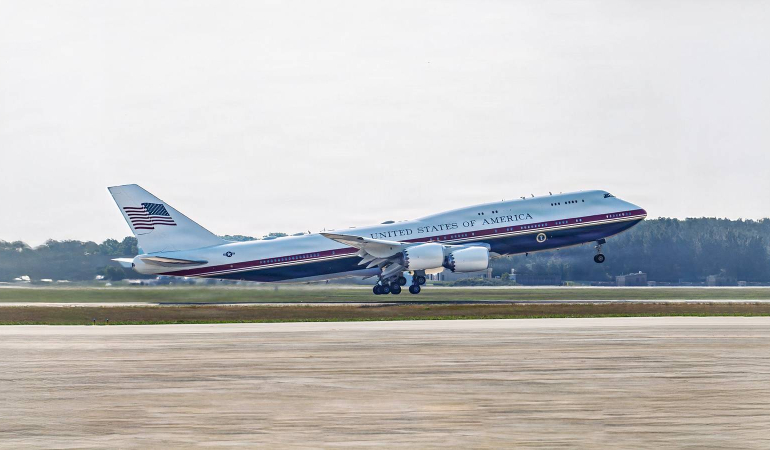 trumps-air-force-one