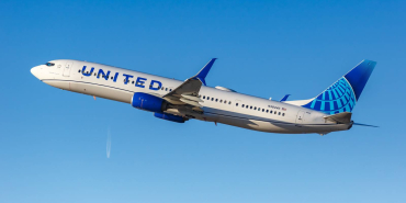 united-airlines-boeing-737-900er-departing-lax-shutterstock_2238187461