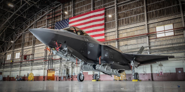 usaf-f-35-in-a-hangar