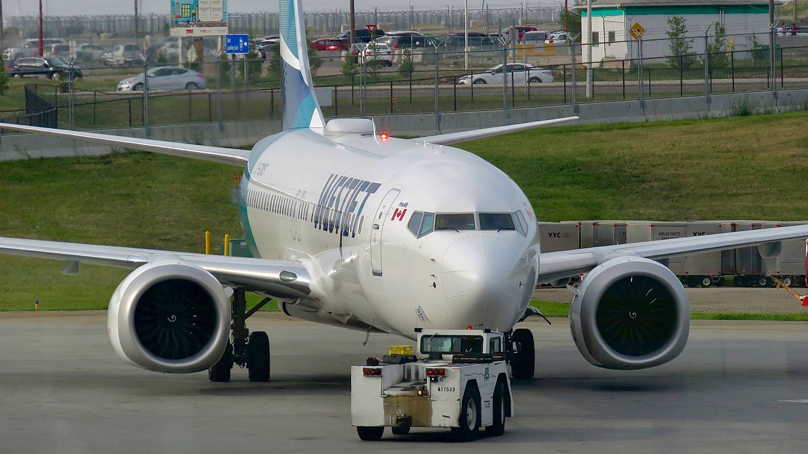 westjet-boeing-max-8-at-calgary