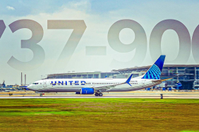 016-united-airlines-boeing-737-900-lorenzatx-_-shutterstock