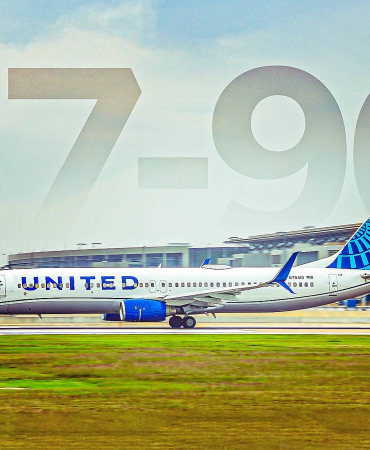 016-united-airlines-boeing-737-900-lorenzatx-_-shutterstock
