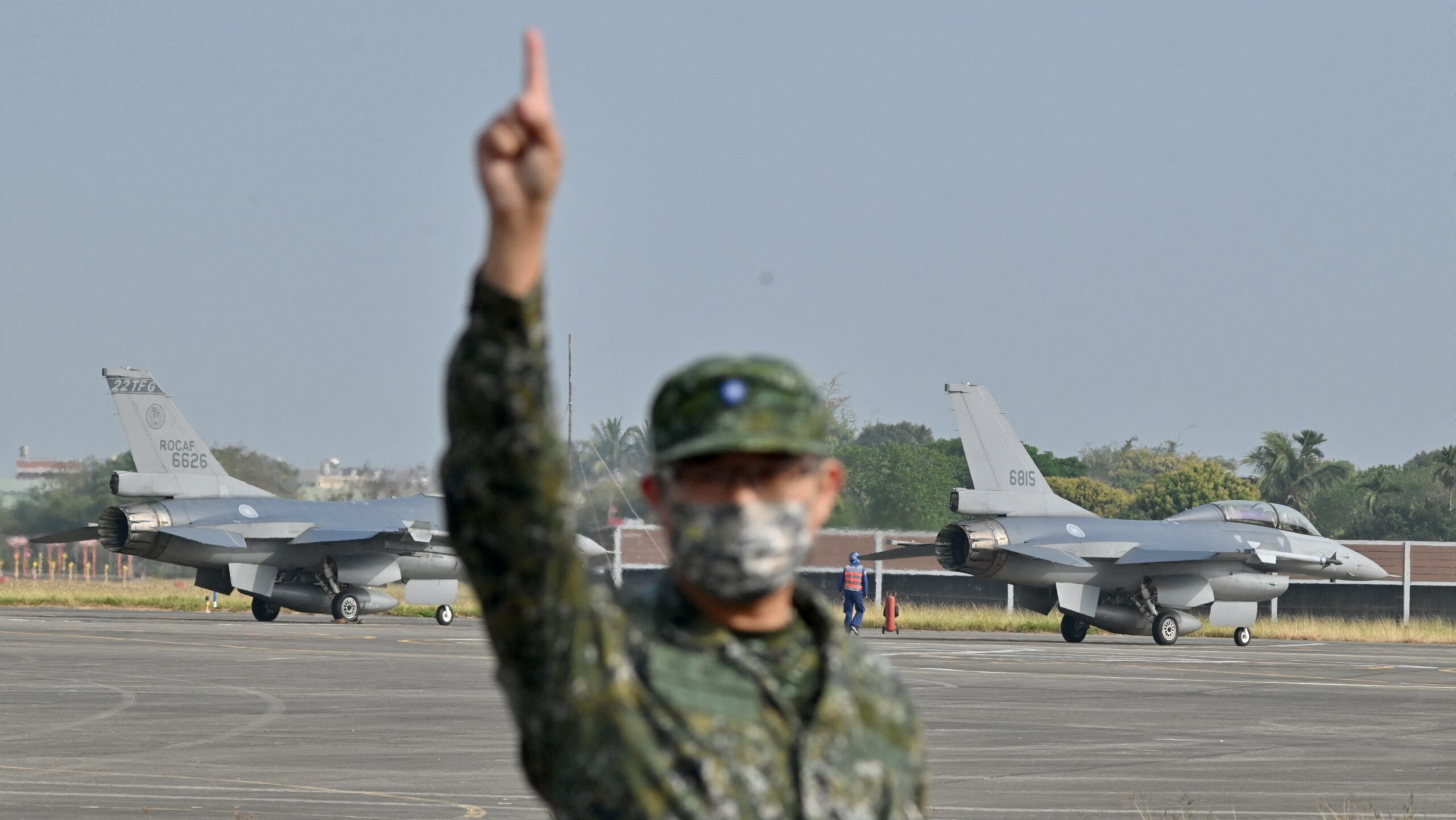 230918_taiwan_f16s_GettyImages-1249302776-scaled-e1695069880314