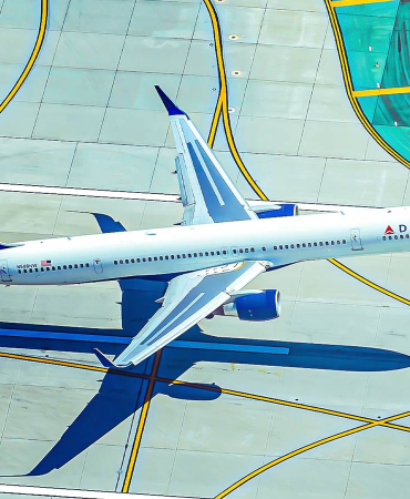 747-delta-air-lines-boeing-757-300-thiago-b-trevisan-_-shutterstock