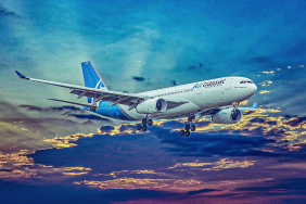 797-air-transat-airbus-a330-ross-howey-photo-_-shutterstock