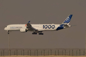airbus-a350-landing-in-dubai-1