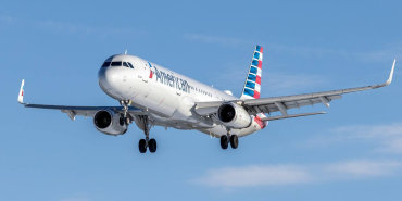 american_airbus_a321_n145an_bwi_md2-1