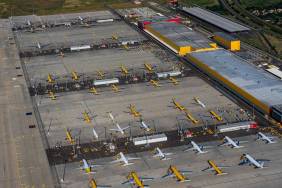 leipzig-airport-cargo-aircraft