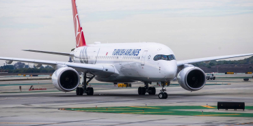 turkish-airlines-airbus-a350-900-taxiing-1