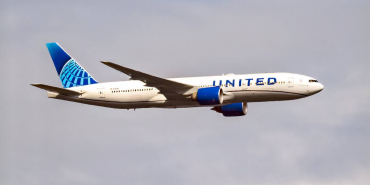united_boeing_777-200_n78013_md1-1