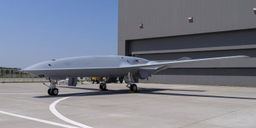us-navy-is-paying-562-million-for-three-pilotless-aerial-tankers-to-refuel-fighter-jets-275903_1